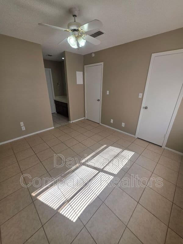 Midland Condo: 4800 Harvard Ave