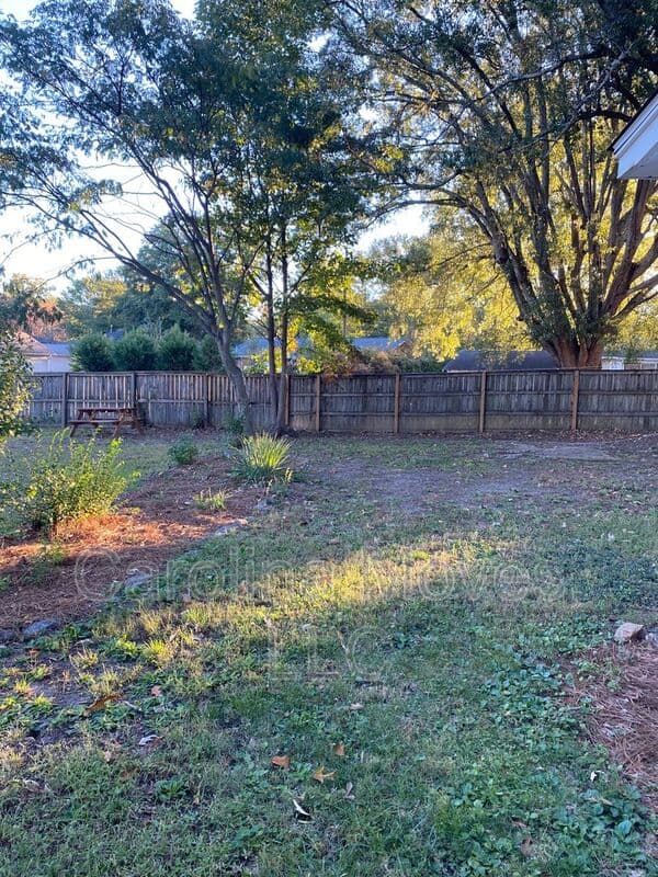 Taylors House: 205 Brushy Creek Road
