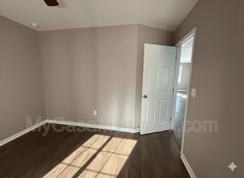 Memphis House: 1348 Austin Street