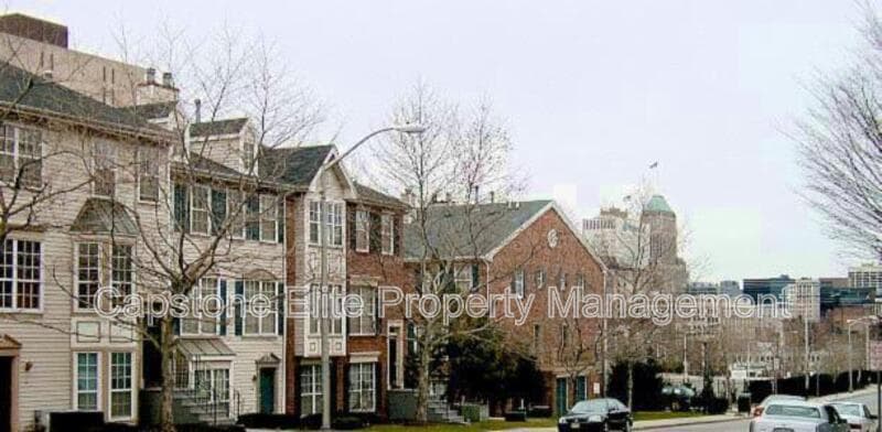 Newark Condo: 37 Howard Court