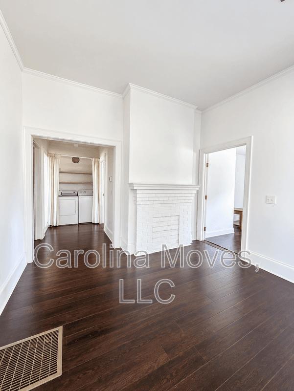 Greenville House: 44 Allen St