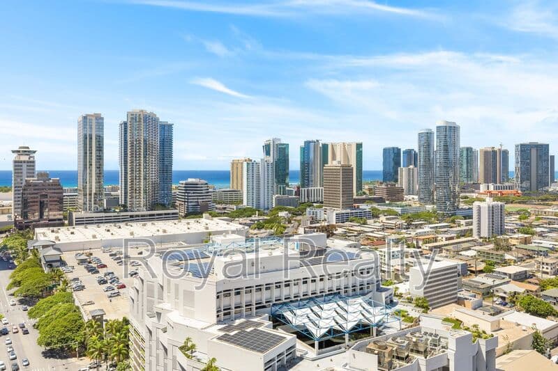 Honolulu Condo: 1515 Liona St