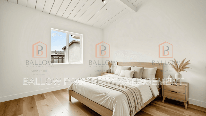 San Diego House: 4880-82 Cole Street