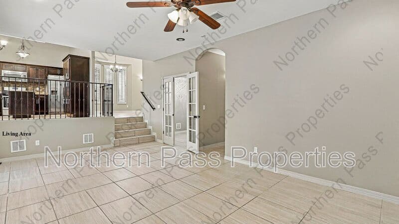 El Paso House: 3141 Spring Willow