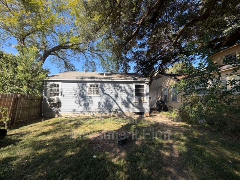 Shreveport House: 1141 Prospect