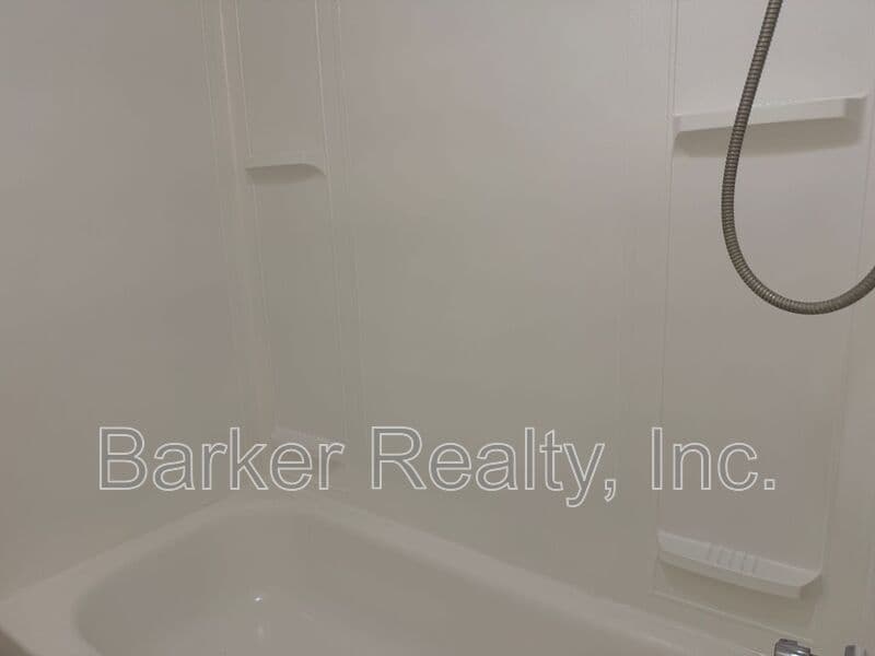 Durham House: 2203-A Patterson Road