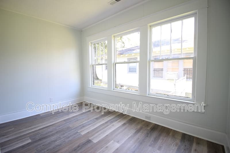 Birmingham House: 1629 Woodland Avenue Southwest