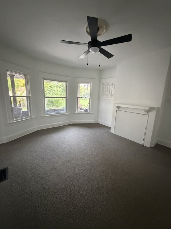 Cleveland Condo: 1012 East 72nd Place - Downstairs