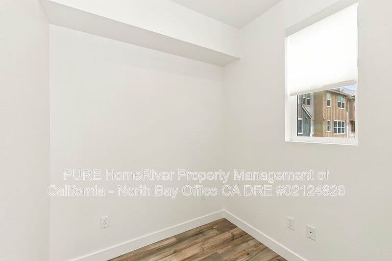 Santa Rosa Condo: 259 Gambrel Circle