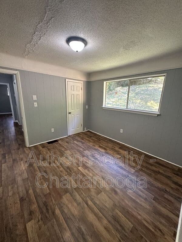 Chattanooga House: 4213 Oakland Terrace N