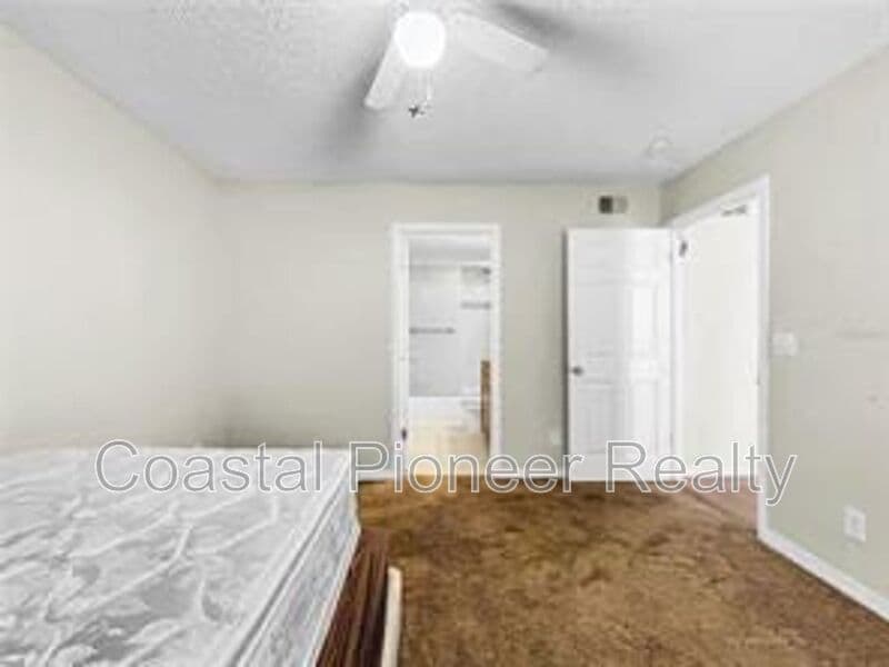 St Petersburg Condo: 10200 Gandy Blvd N