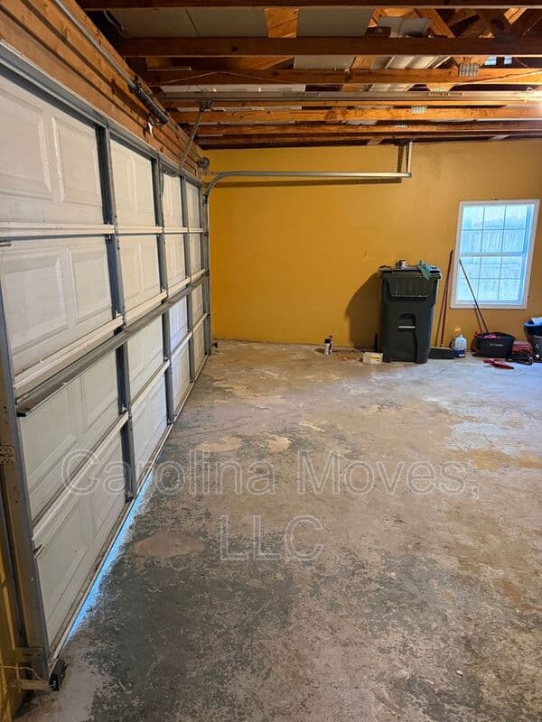 Greenville House: 4597 Coach Hill Drive