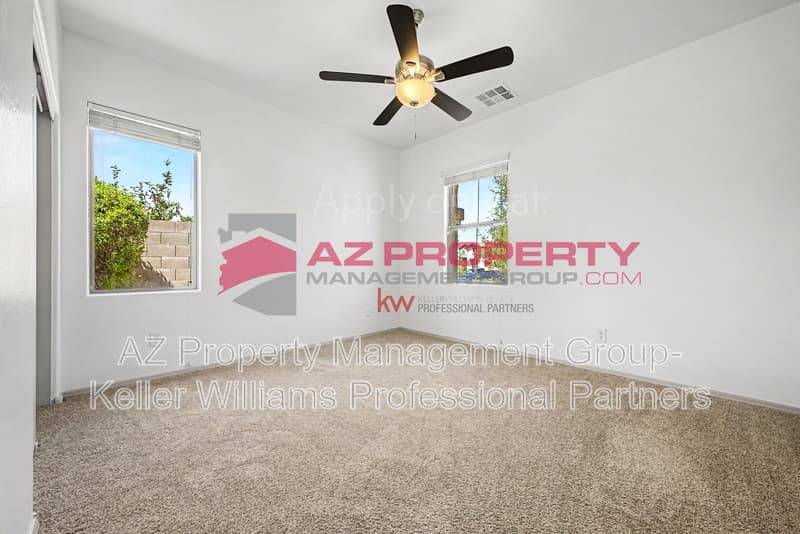 Peoria House: 12653 W Duane Ln