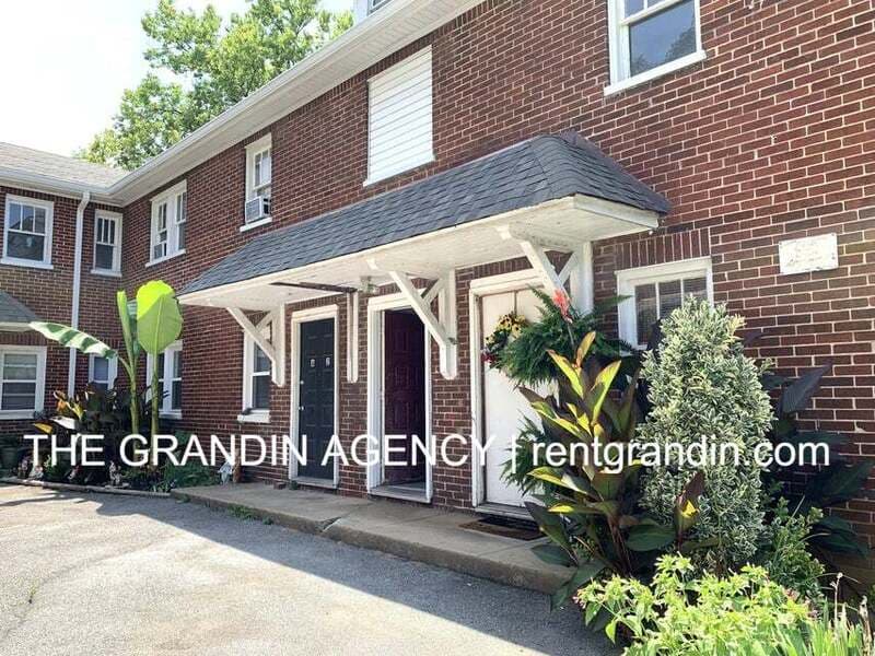 Roanoke House: 1624 Chapman Avenue Southwest