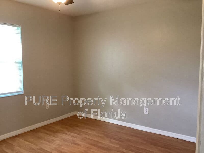 Ocala House: 16 Almond Terrace