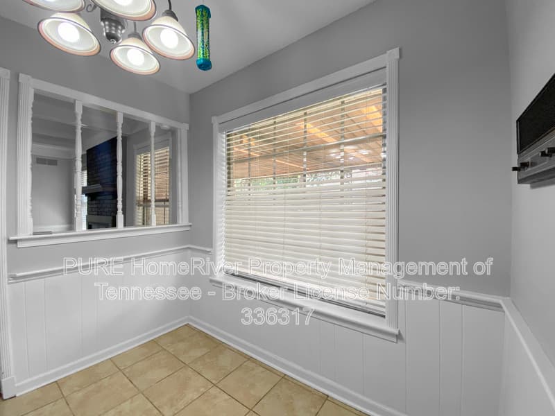 Bartlett House: 3106 Yates St
