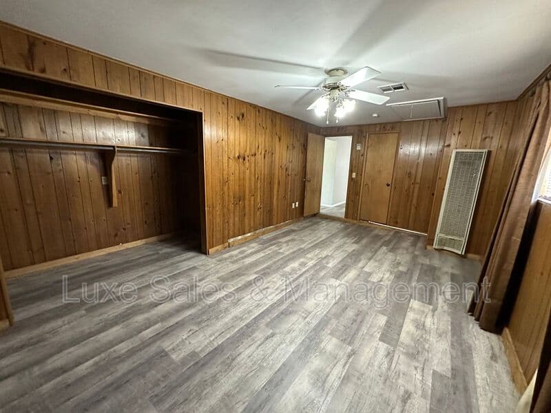 Oklahoma Ctiy House: 1020 SW 57th Street