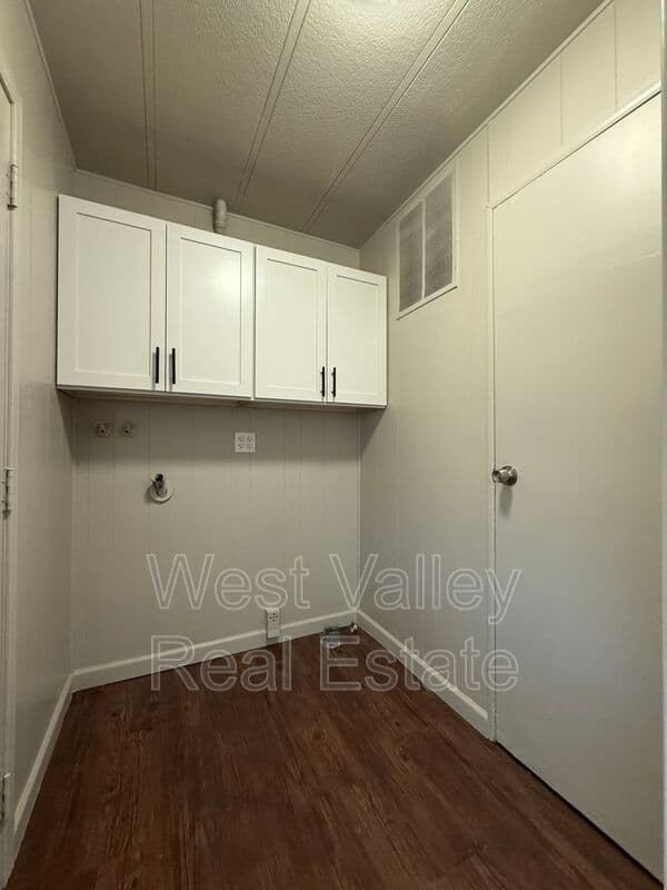 Maricopa House: 282 Mary Street