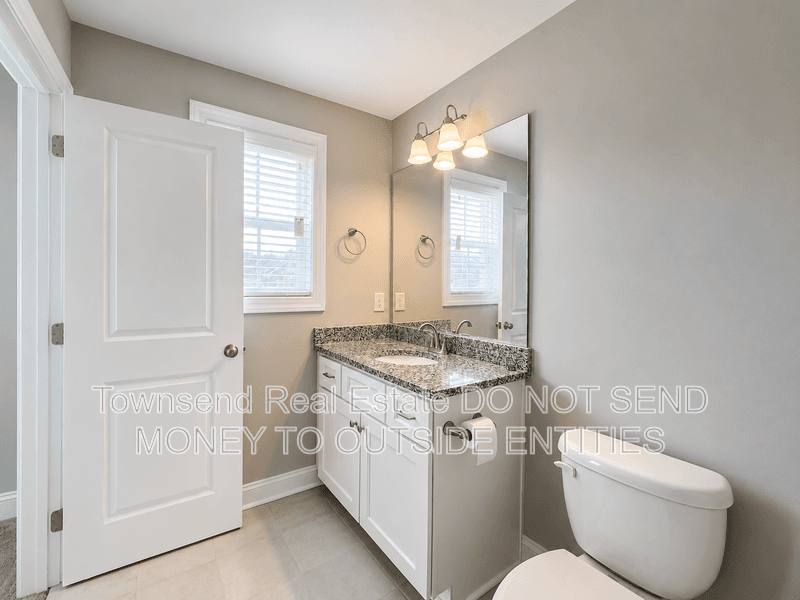 Fayetteville House: 3358 Scotscraig Rd.