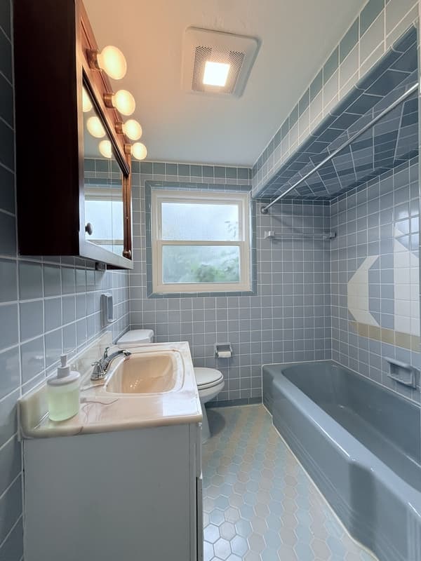 Pittsburgh House: 241 Bauman Avenue - 2