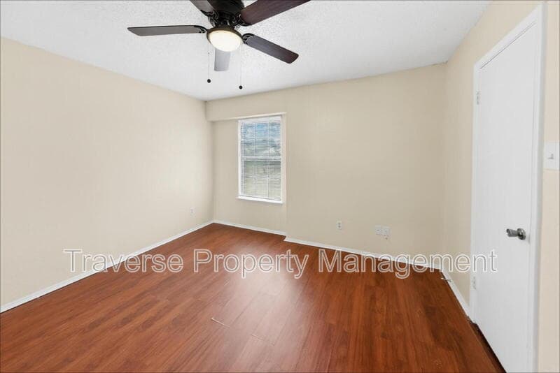 Arlington House: 1008 Bland Dr