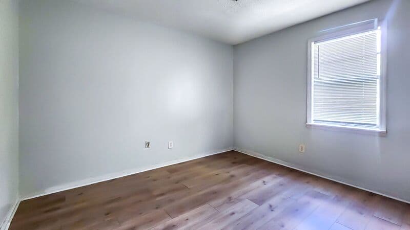 Birmingham Apartment: 928 53rd Street North