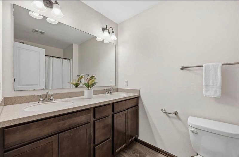 Tiffin Townhome: 461 RJ Dr