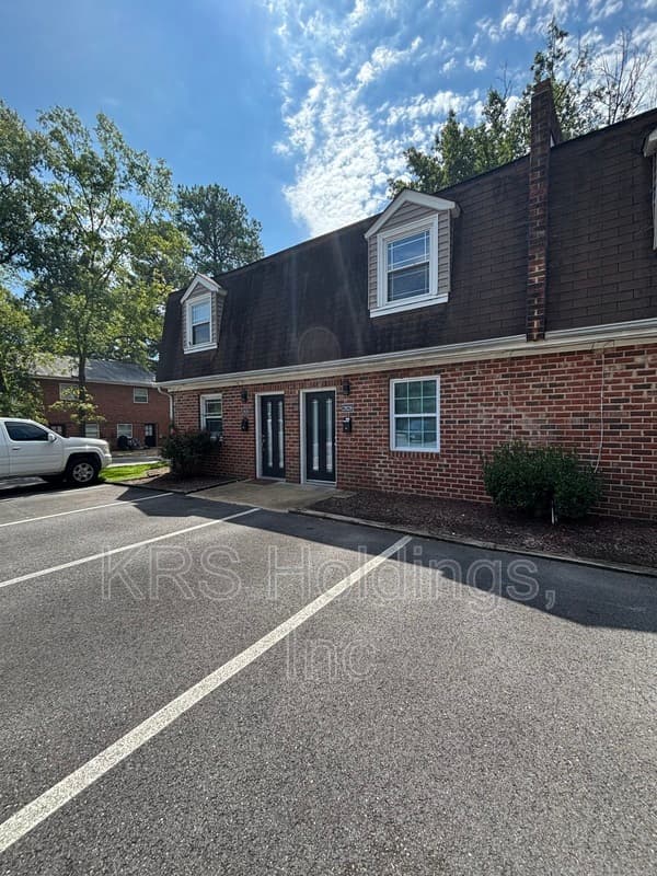 N Chesterfield Townhome: 2832 Goolsby ct