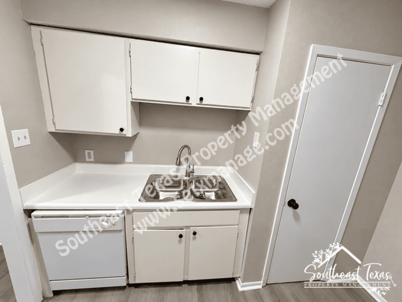 Beaumont House: 4110 Arthur Street