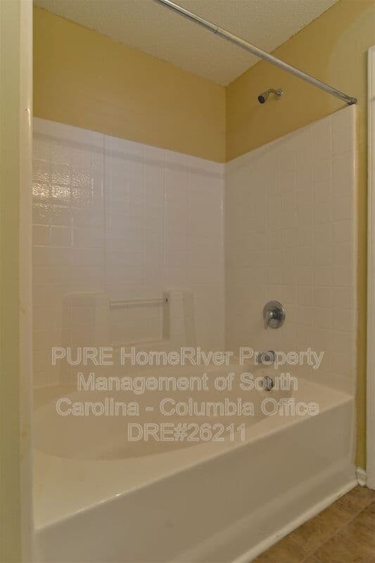 Hopkins House: 129 Alexander Pointe Dr