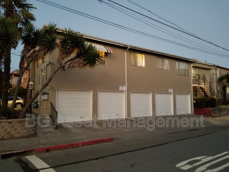 Berkeley Condo: 1600 Tyler Street