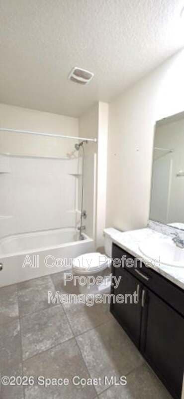 Palm Bay House: 242 Guinevere Drive SW