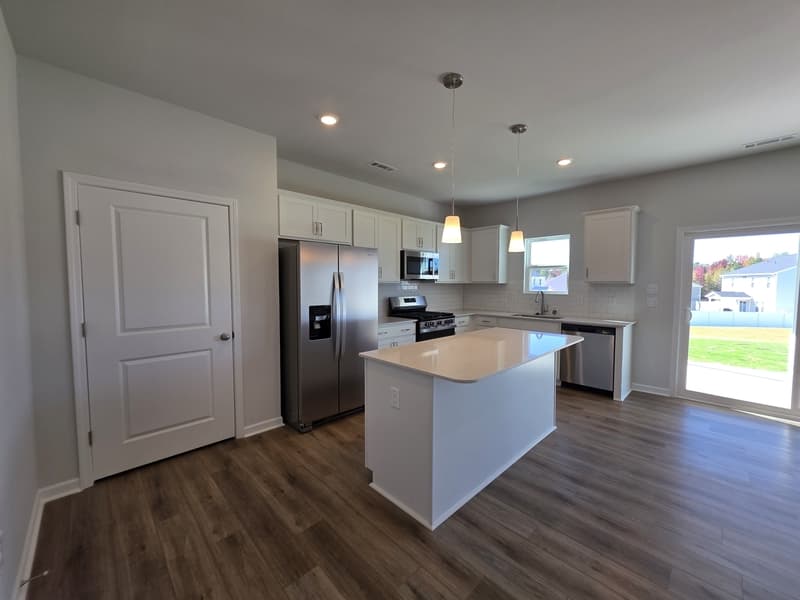 Youngsville House: 9 Silverbell Court