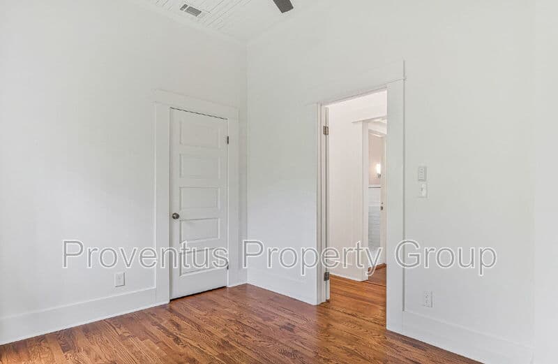 Pensacola House: 904 North 16th Avenue