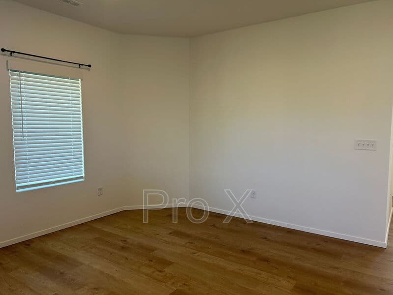 Pea Ridge House: 2708 Young St