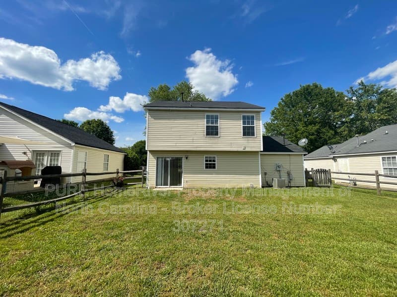 Concord House: 3078 Champion Ln SW