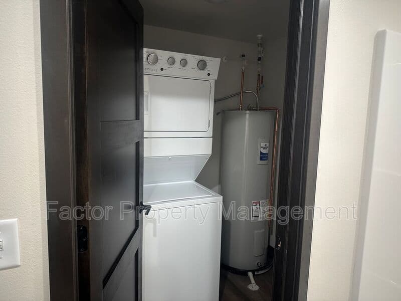 North Mankato Condo: 1111 Range St