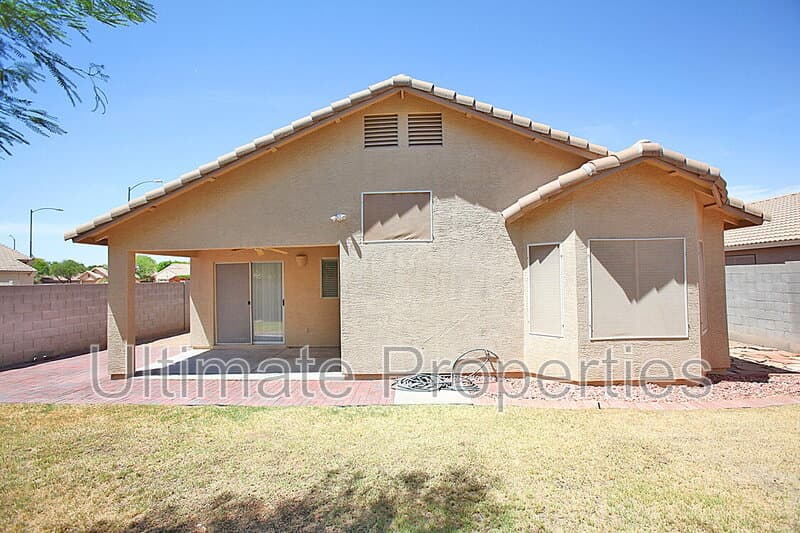 Peoria House: 8023 W Melinda Ln