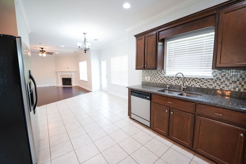 Ludowici House: 28 Murray Crossing Blvd NE