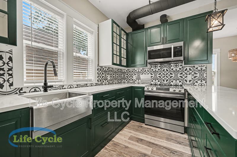 Grand Rapids Condo: 900 Michigan Street Northeast - 1