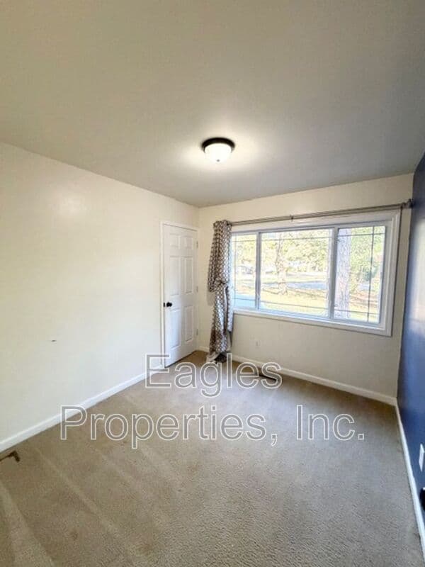 Goldsboro House: 508 Forest Hills Drive