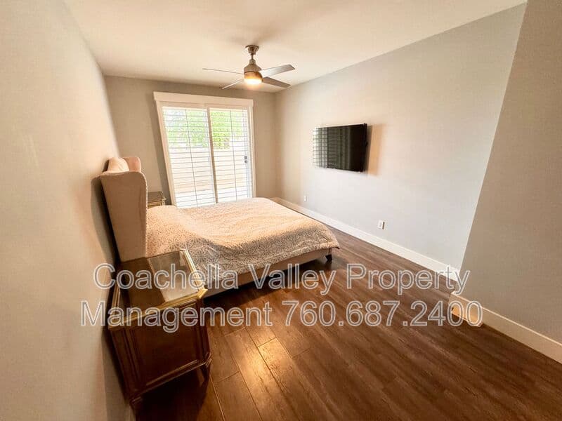 Rancho Mirage House: 21 Lake Shore Dr
