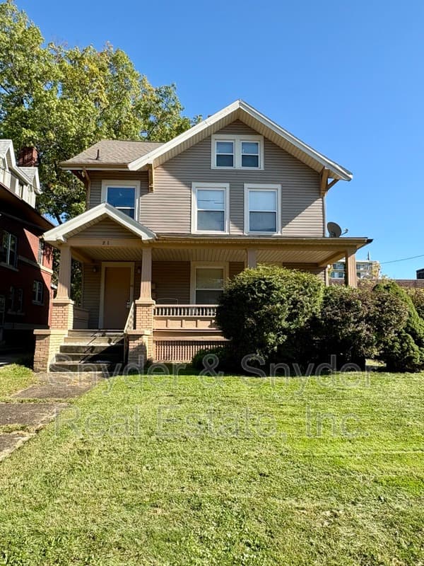 Akron Condo: 21 Casterton Avenue - Up