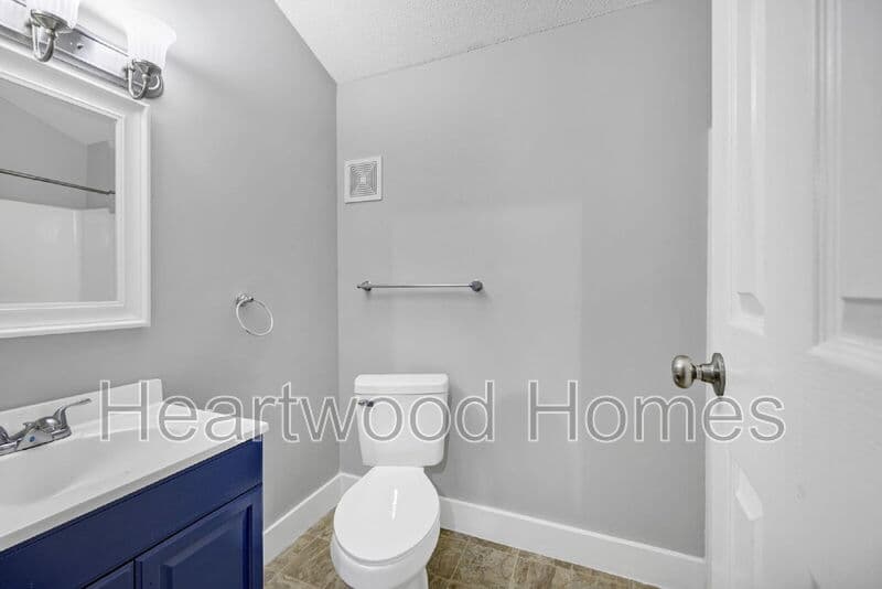 Columbia Condo: 119 Church Street