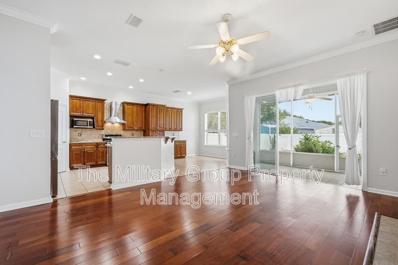Green Cove Springs House: 2207 Gardenmoss Drive