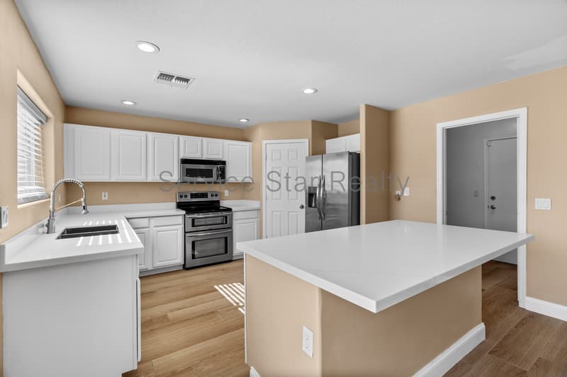 Goodyear House: 15257 W Monroe St