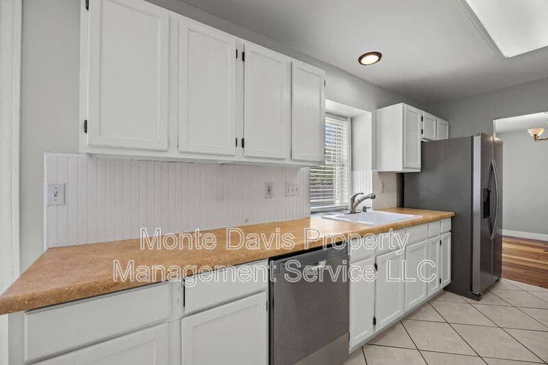 Leander House: 2502 Cynthia Court