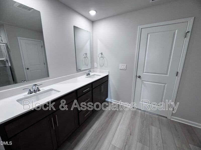 Angier House: 62 Thistle Patch Place