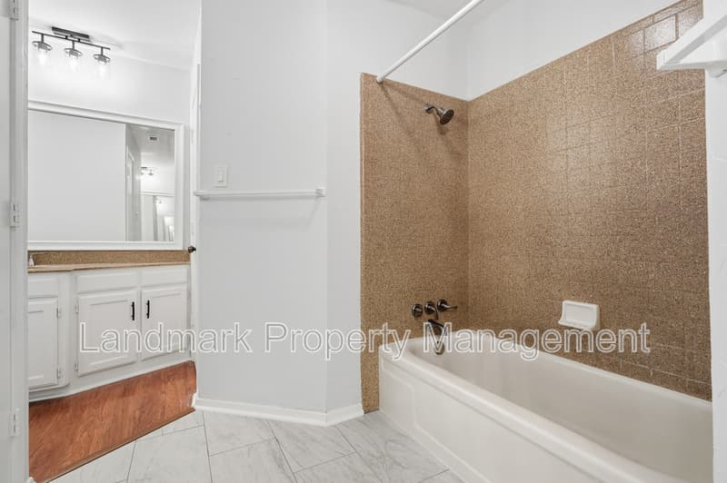 Arlington House: 5917 Pleasant Hill Drive