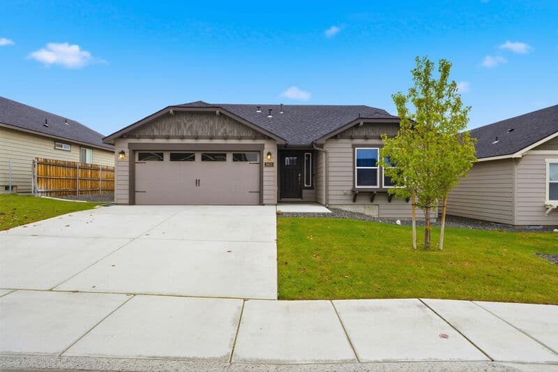 Pasco House: 3613 Ibis Lane